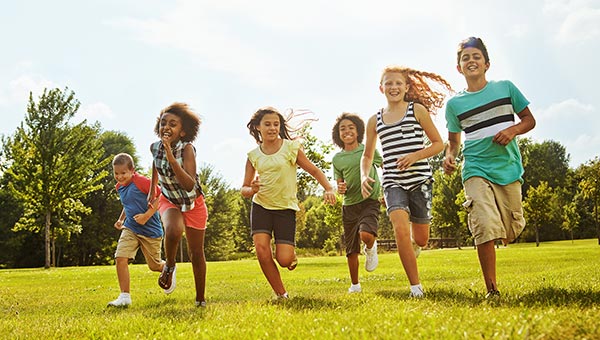 Group of children running.